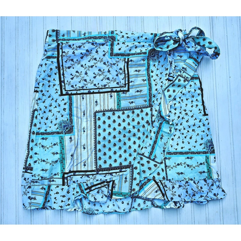 LOFT Floral Patchwork Wrap Skirt Size 12P Ruffle Tie Waist Boho Womens Blue